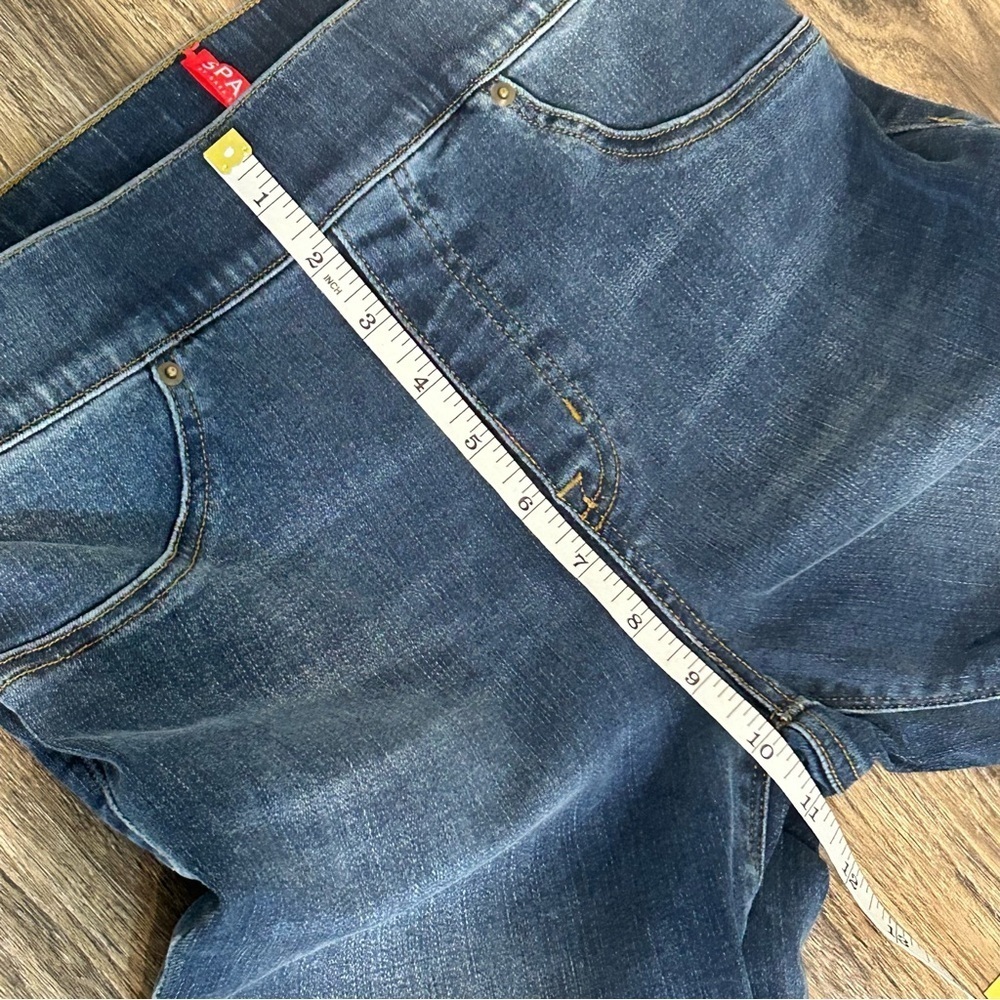 SPANX Medium Wash Distressed Pull-On Raw Hem Denim Leggings - Picture 12 of 14